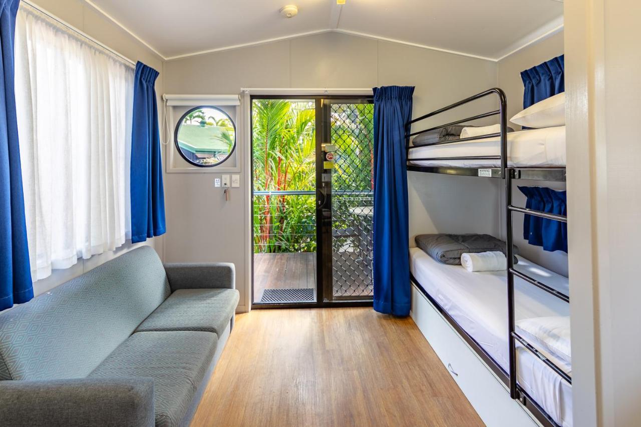 Ingenia Holidays Cairns Coconut Экстерьер фото A typical interior of a typical cabin